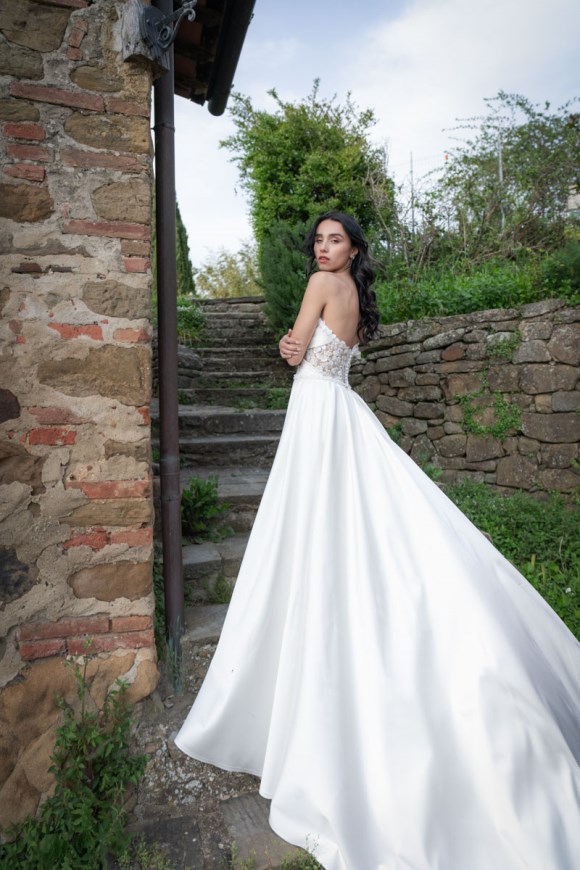 Abiti da sposa su misura provincia di Pistoia